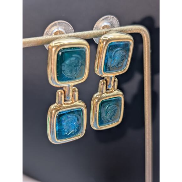 Vintage Monet Gold Tone Warrior Green Intaglio Etched Drop Pierced Earrings Rare - Picture 2 of 8